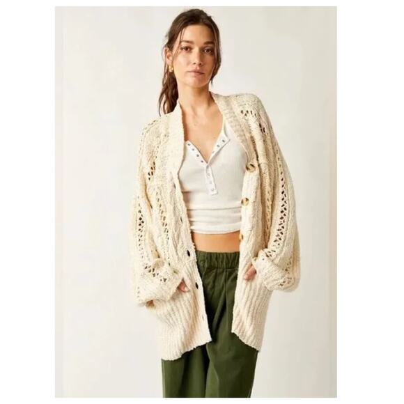 Free People Cable Knit Button-Down Cardigan Size Medium - Picture 1 of 11